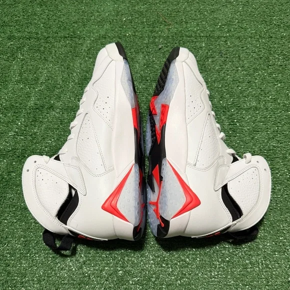 Air Jordan 7 Retro Mens 11.5 White Infrared Retro Sneakers CU9307-160 B-Grade